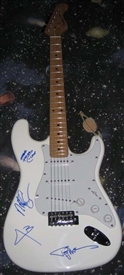 Motley Crew Vince Neil Tommy Lee Autographed Strat Style Electric Guitar 100% Authentic - Signed by Band